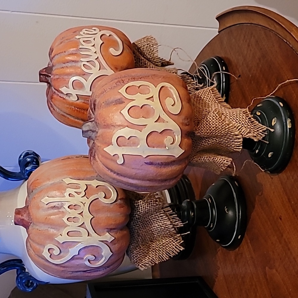Fall decor - Picture 2 of 2